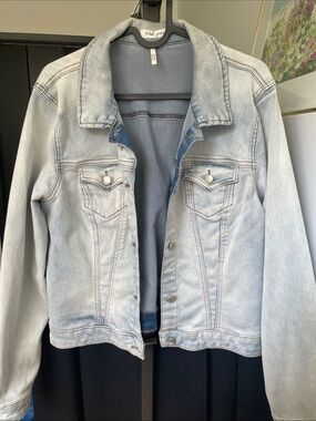 Tribal Jeans, Light Wash Denim Jacket Size Large